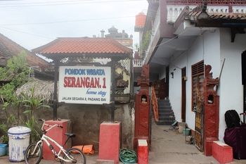 Serangan Inn 1 Падангбай Экстерьер фото